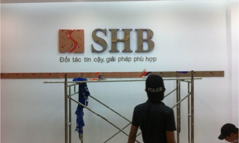 Chữ inox dựng nổi logo ngân hàng SHB tại Đà Nẵng - Quảng Cáo Lê Minh