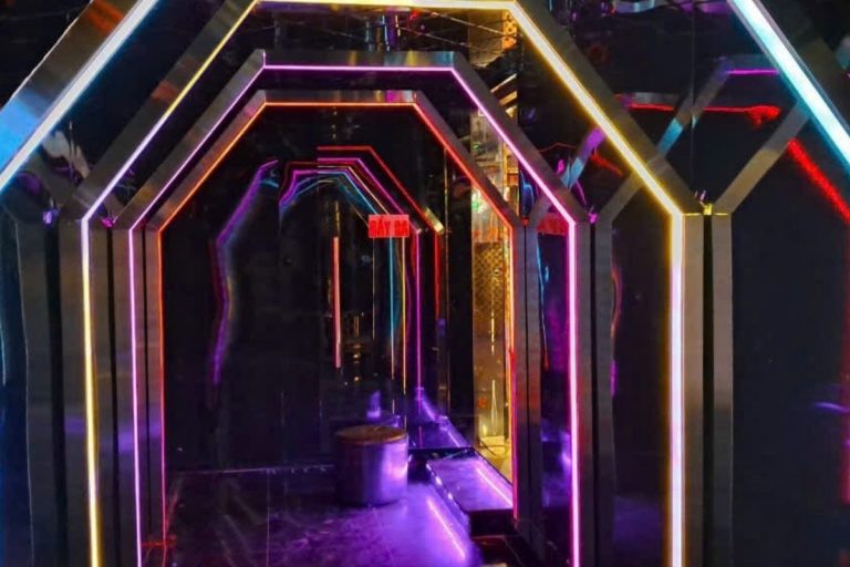 Cổng LED full color trang trí lối vào Bar 212 Đà Nẵng